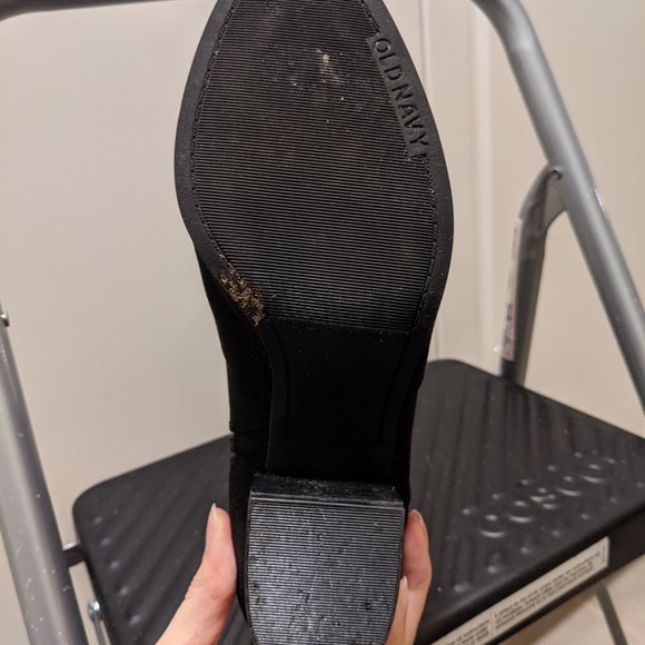 Old Navy Waterproof Booties - Picture 4 of 13